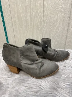 Boots Ankle Heels By Report In Grey, Size: 8