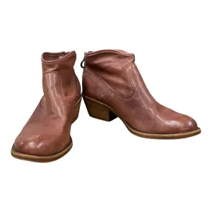 Boots Ankle Heels By Sofft In Brown, Size: 7.5